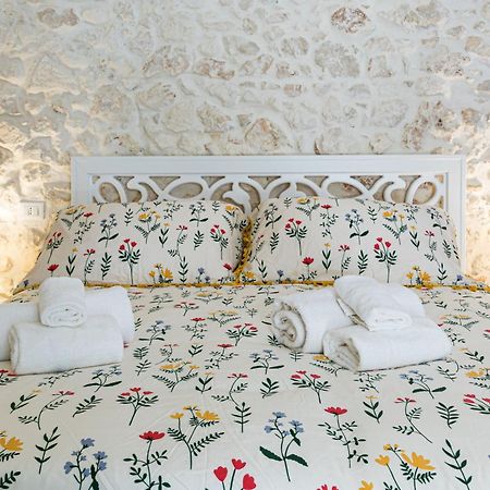 Luxury Suite Of Остуні Екстер'єр фото